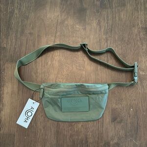 ALOHA Collection Green Belt Bag with Durable Fabric